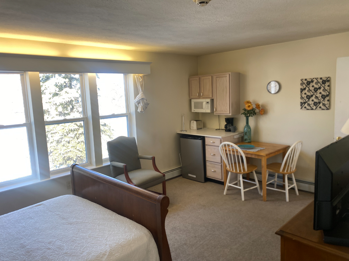 Cozy Private Apartment within Williamstown Gardens nearby Downtown - Photo 2