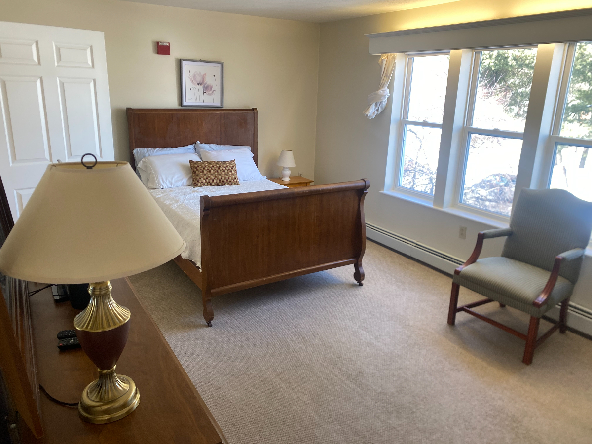 Cozy Private Apartment within Williamstown Gardens nearby Downtown - Photo 3