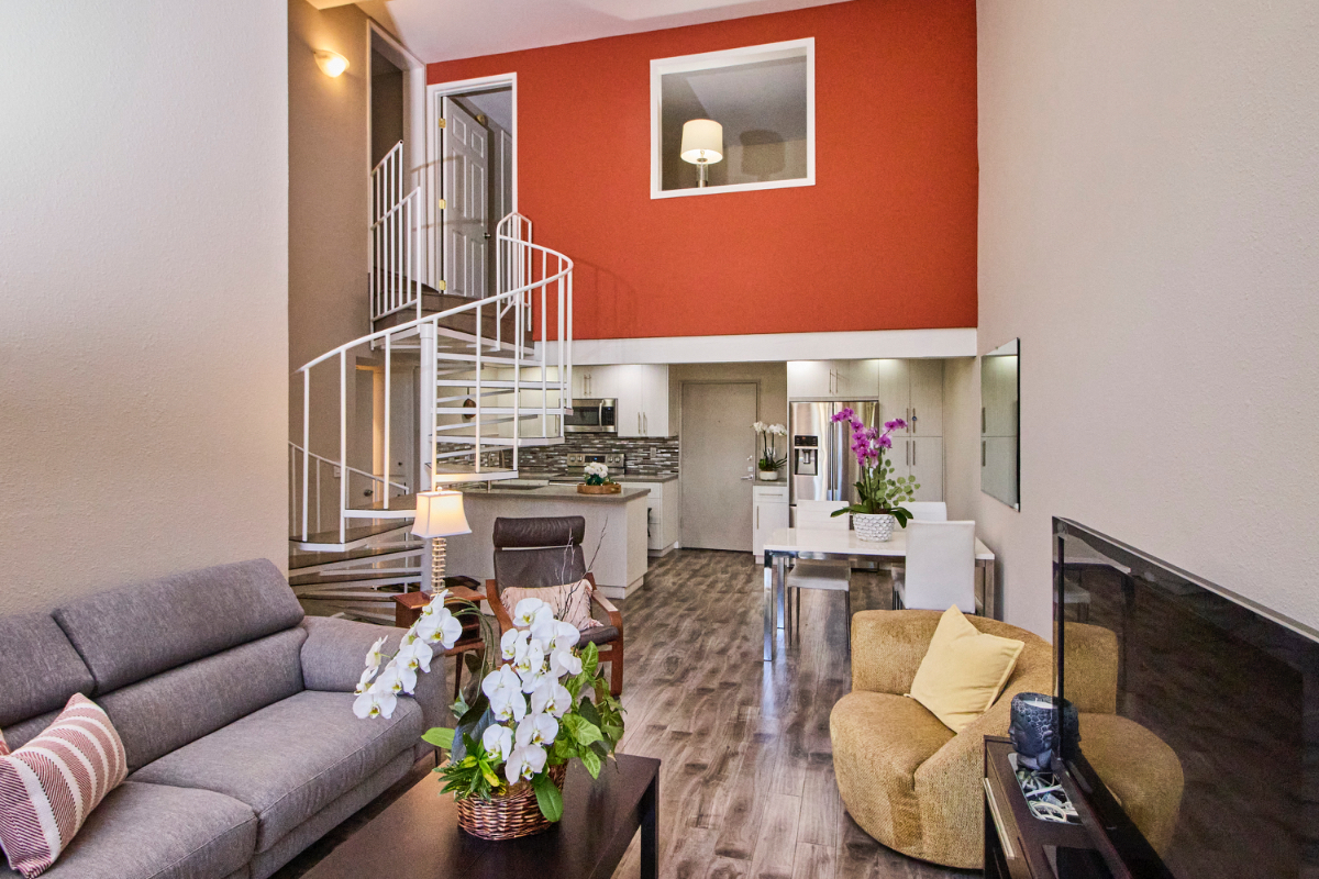 Modern condo in the heart of Westwood near UCLA - Photo 1