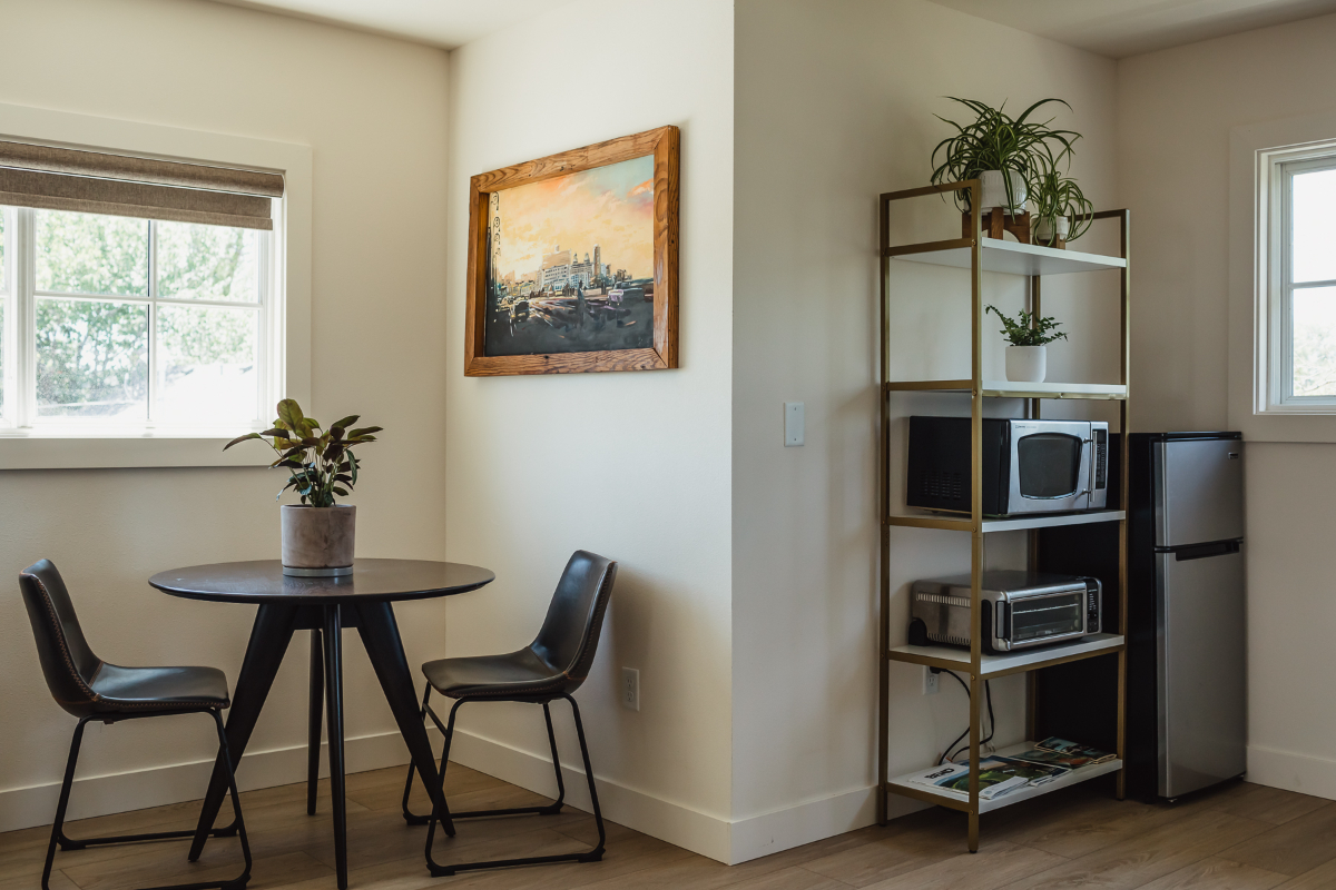 Studio Above Garage in Old Bend - Photo 3