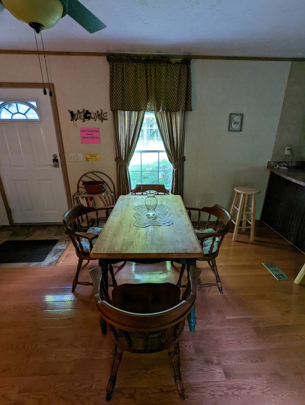 Charming & Newly Renovated Mobile Home--The property can be rented as whole house or per rooms. - Photo 10