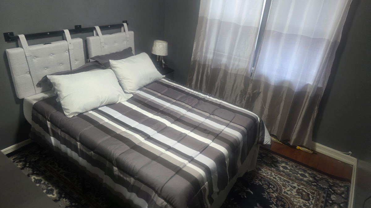 Brooklyn Retreat Private Room with All Comforts