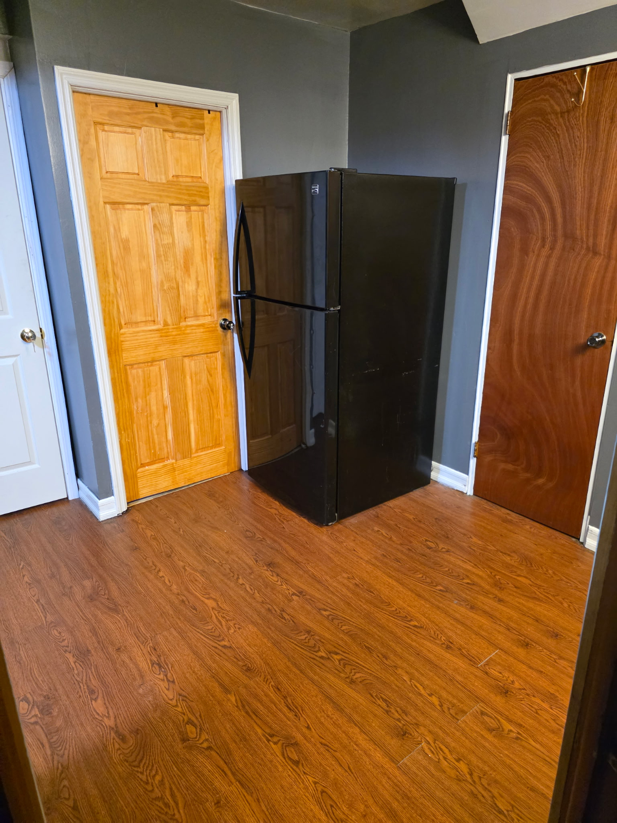 Brooklyn Retreat  Private Room with All Comforts - Photo 8