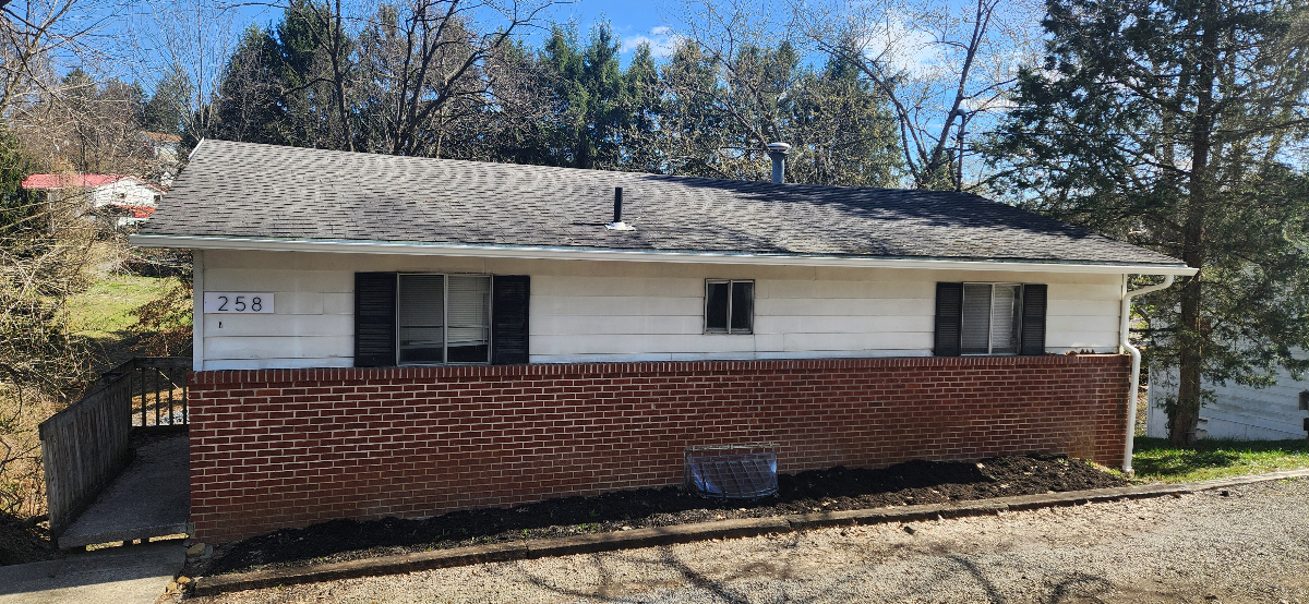 Cozy & Convenient 2BR/1BA Downstairs Duplex Unit-Close to Ruby Hospital - Photo 12