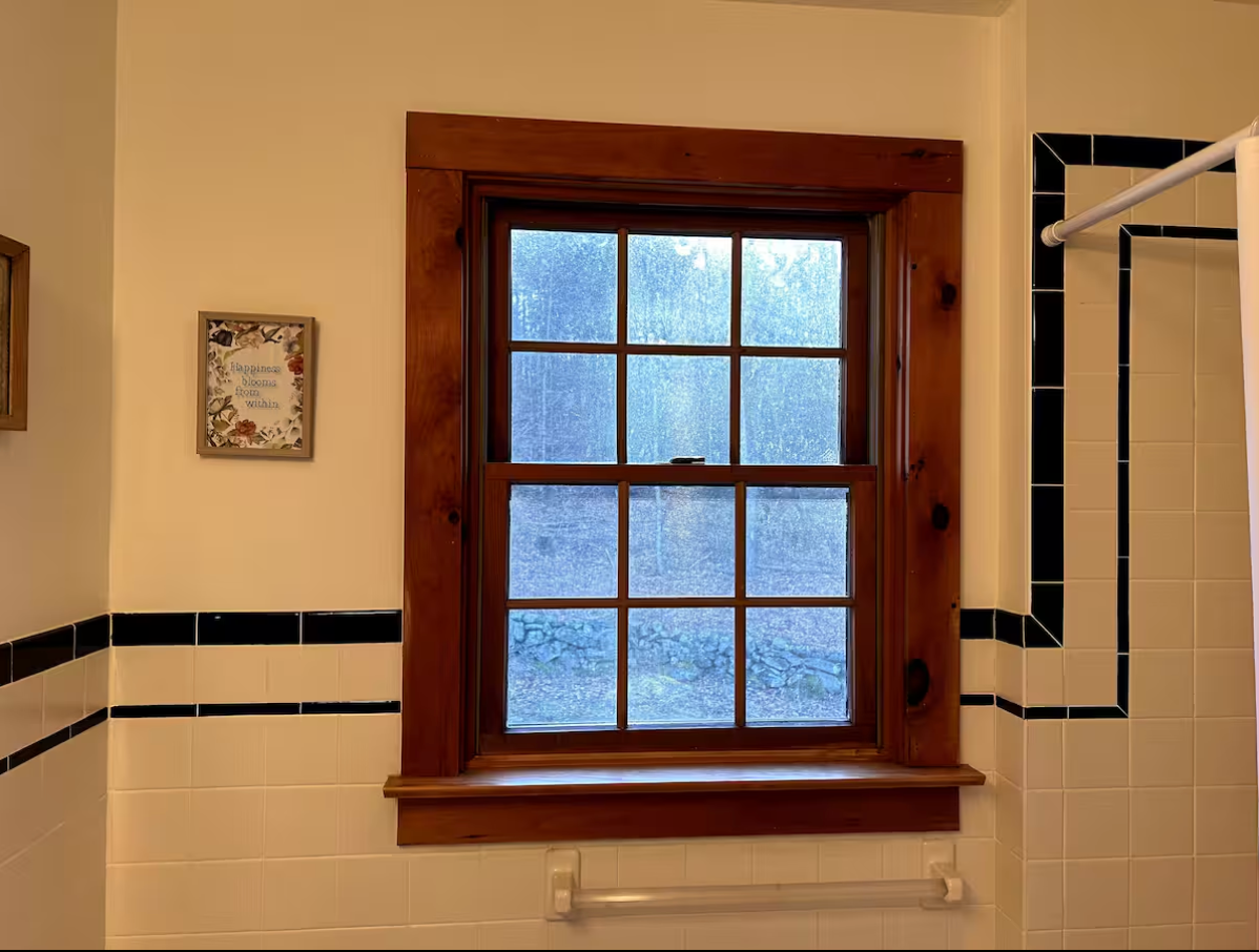 Private Room with Private Bath in Quiet Country Home - Photo 3