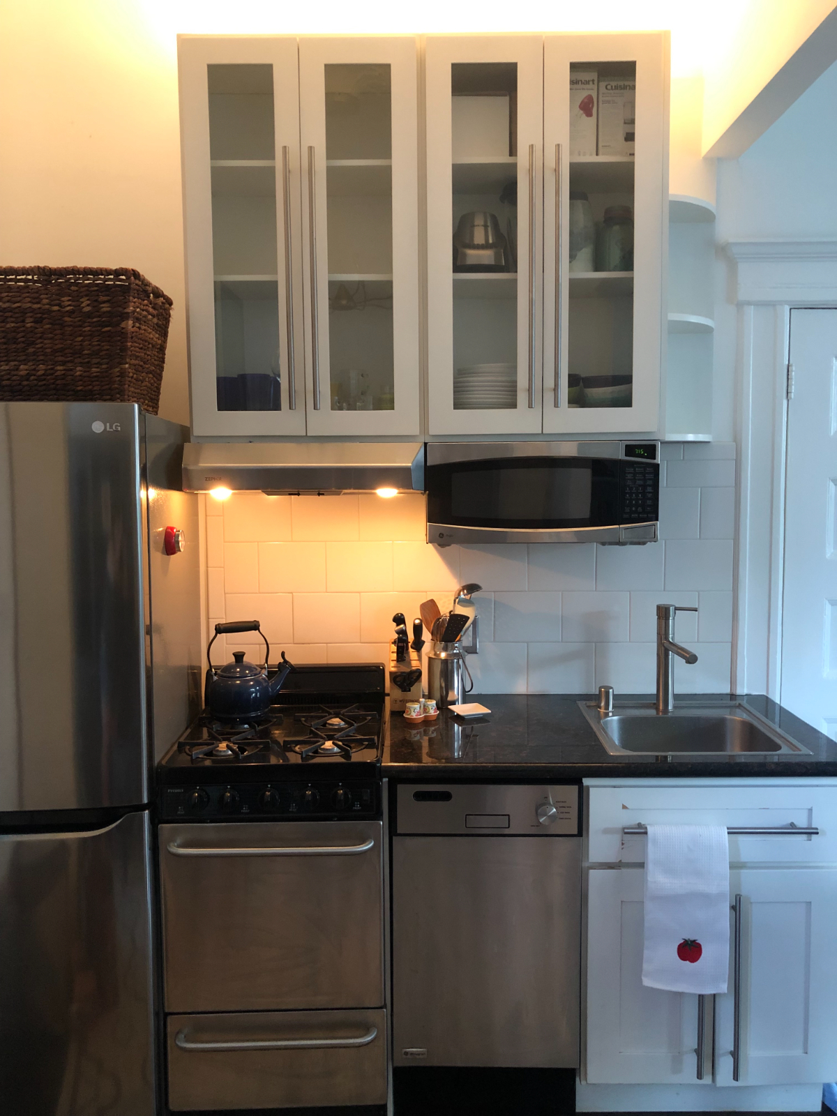 Charming 1 Bedroom Apartment near Kaiser/UCSF Mt. Zion - Photo 2