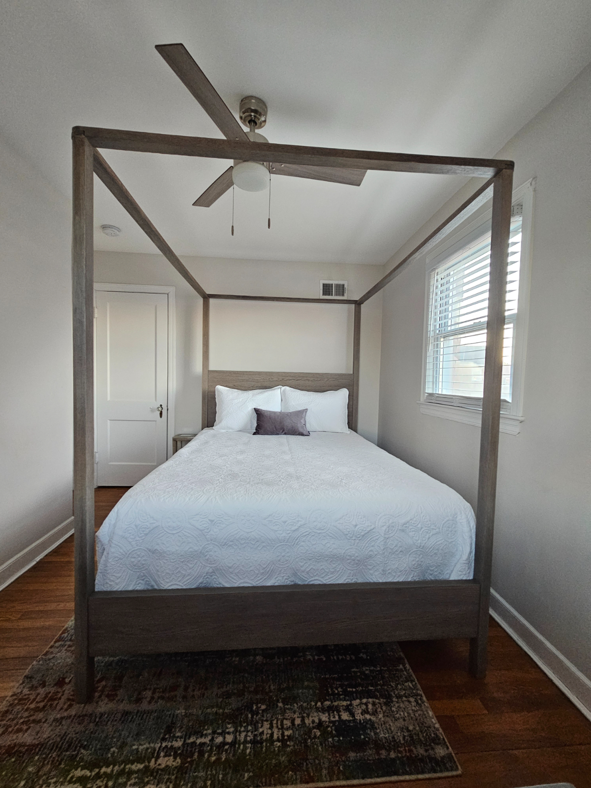 Recently Renovated Row House in Historic Anacostia - Photo 12