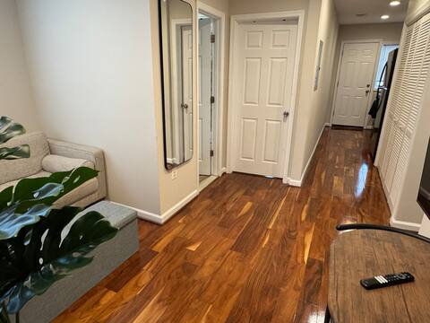 Capitol Hill - Easy Metro Access & Free Parking - Photo 6