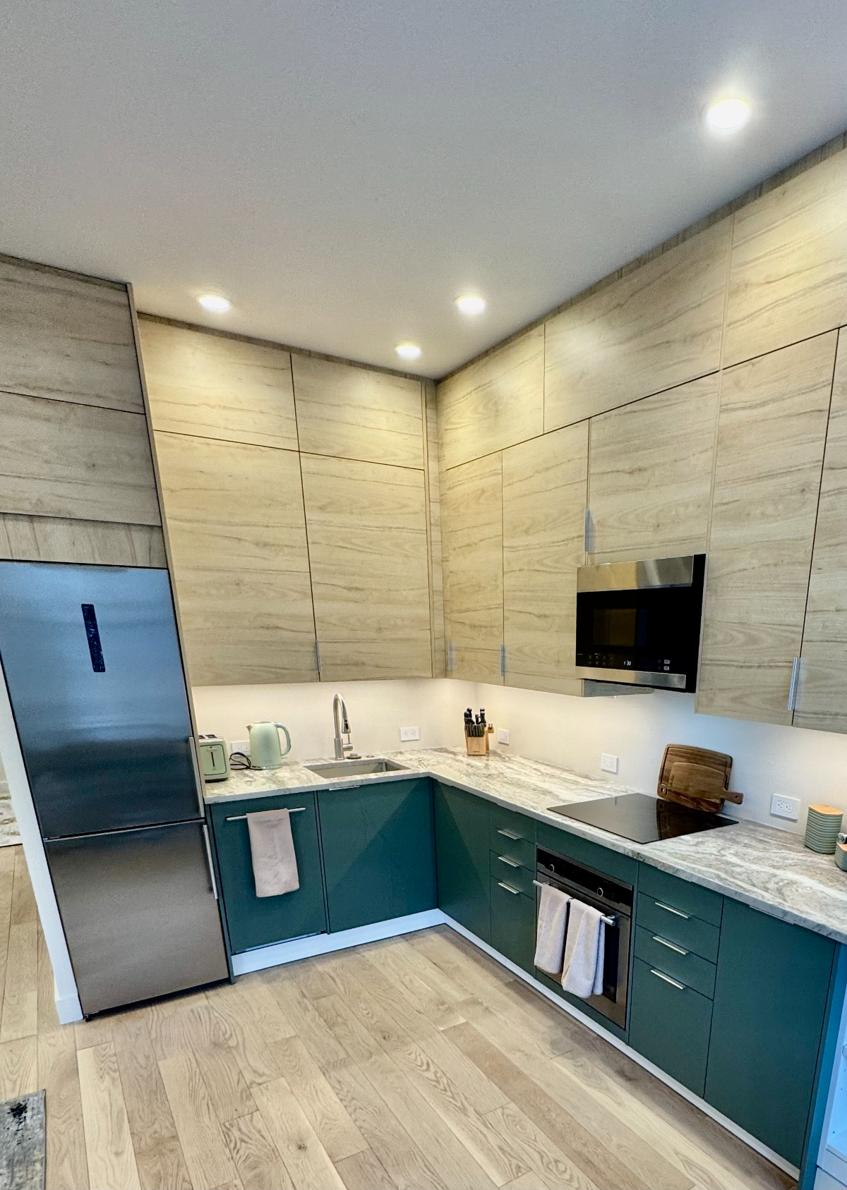 Luxury Modern Retreat in Dupont - Photo 10
