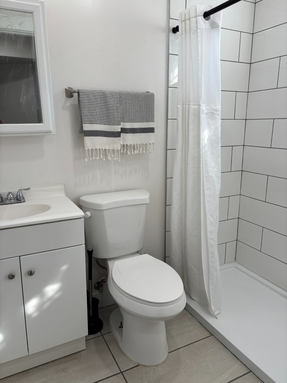 Modern 1BR Basement Apt Near MedStar & Fort Totten Metro (All Utilities Inc.) - Photo 11