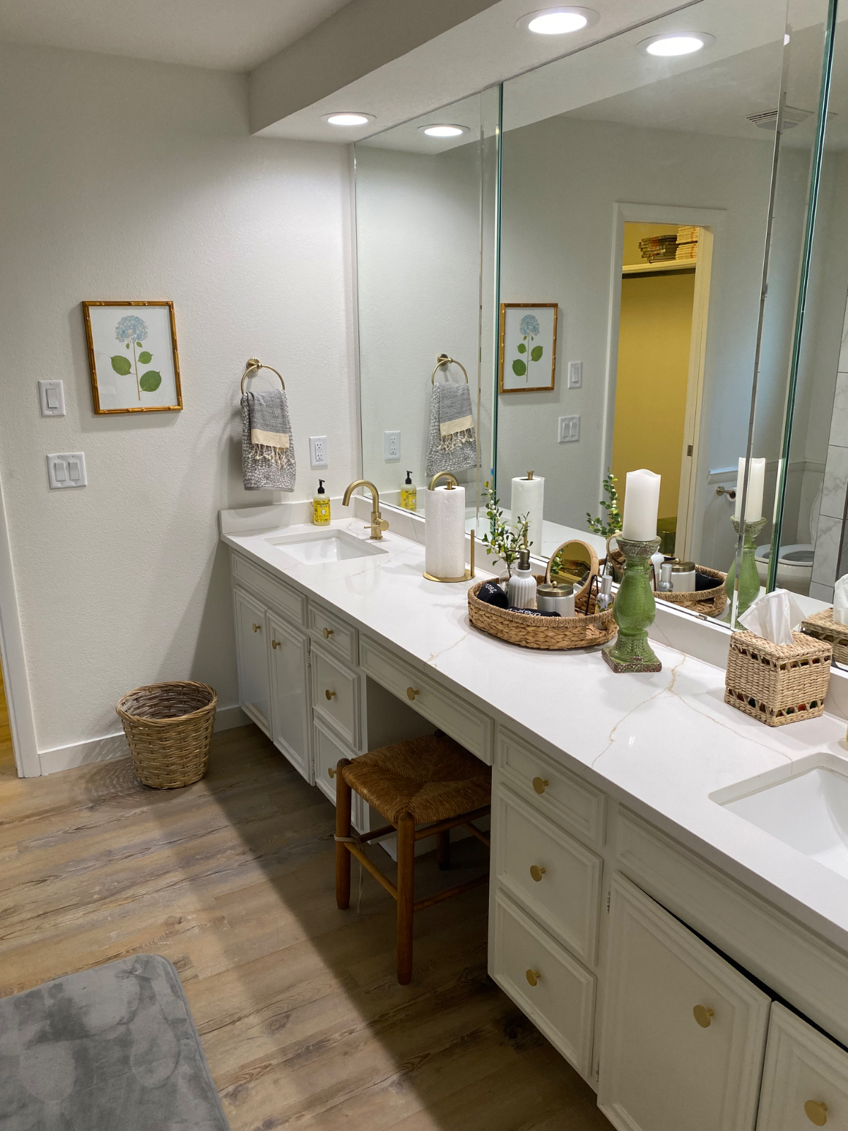 Recently updated 4BR-2BA in quite neighborhood and centrally located - Photo 6