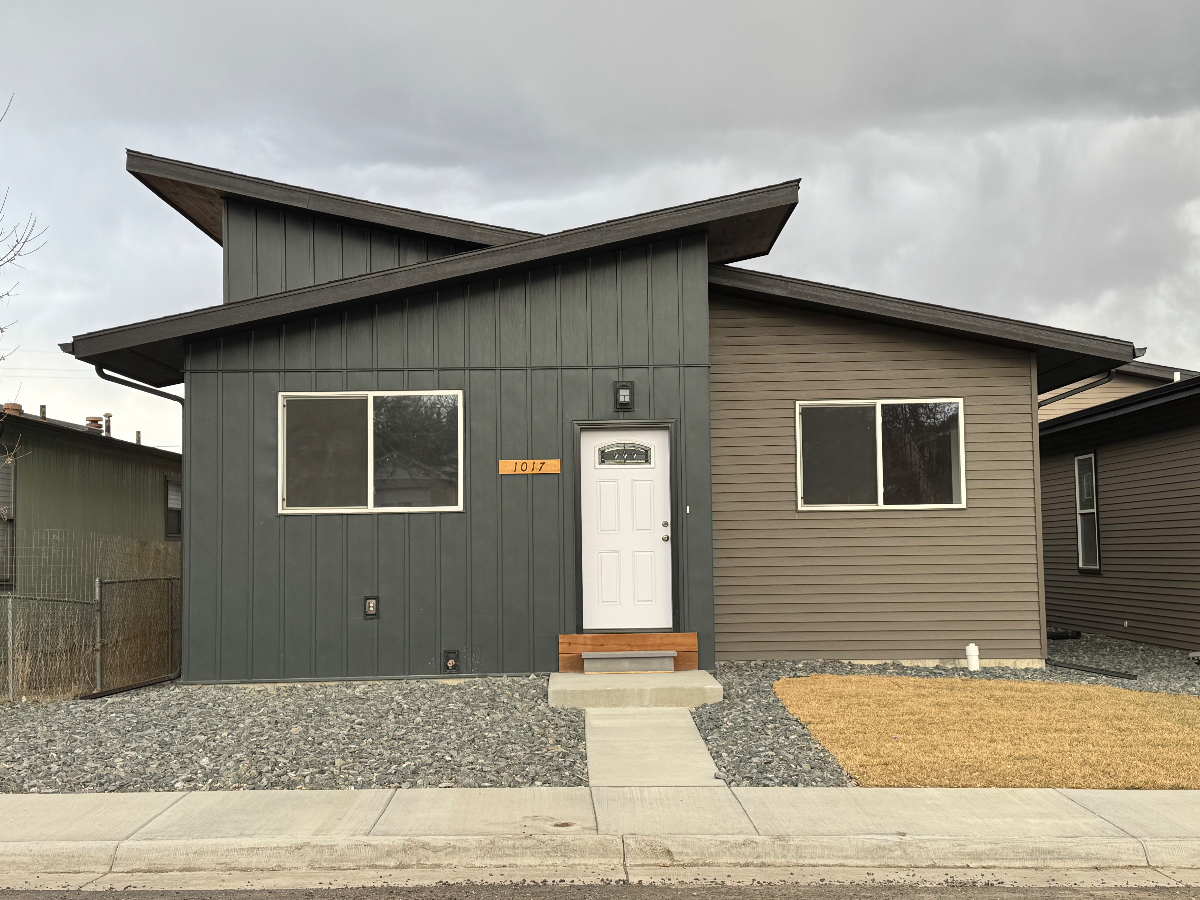 Modern Chic, New Build - Photo 1