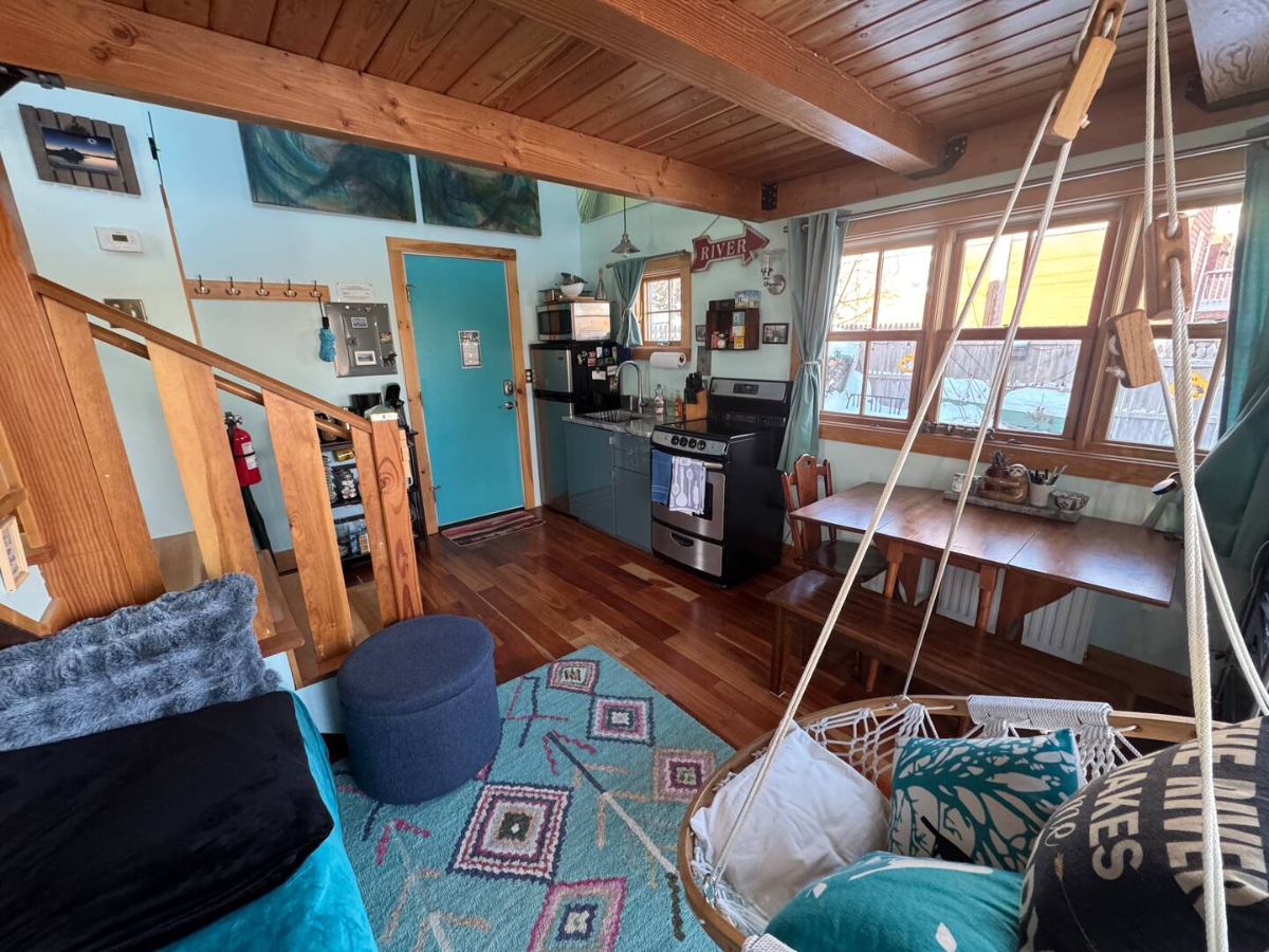 Tiny House, Walk to UVMMC, Available 12/1/26-4/30/27, 1900/month, 1 person - Photo 7