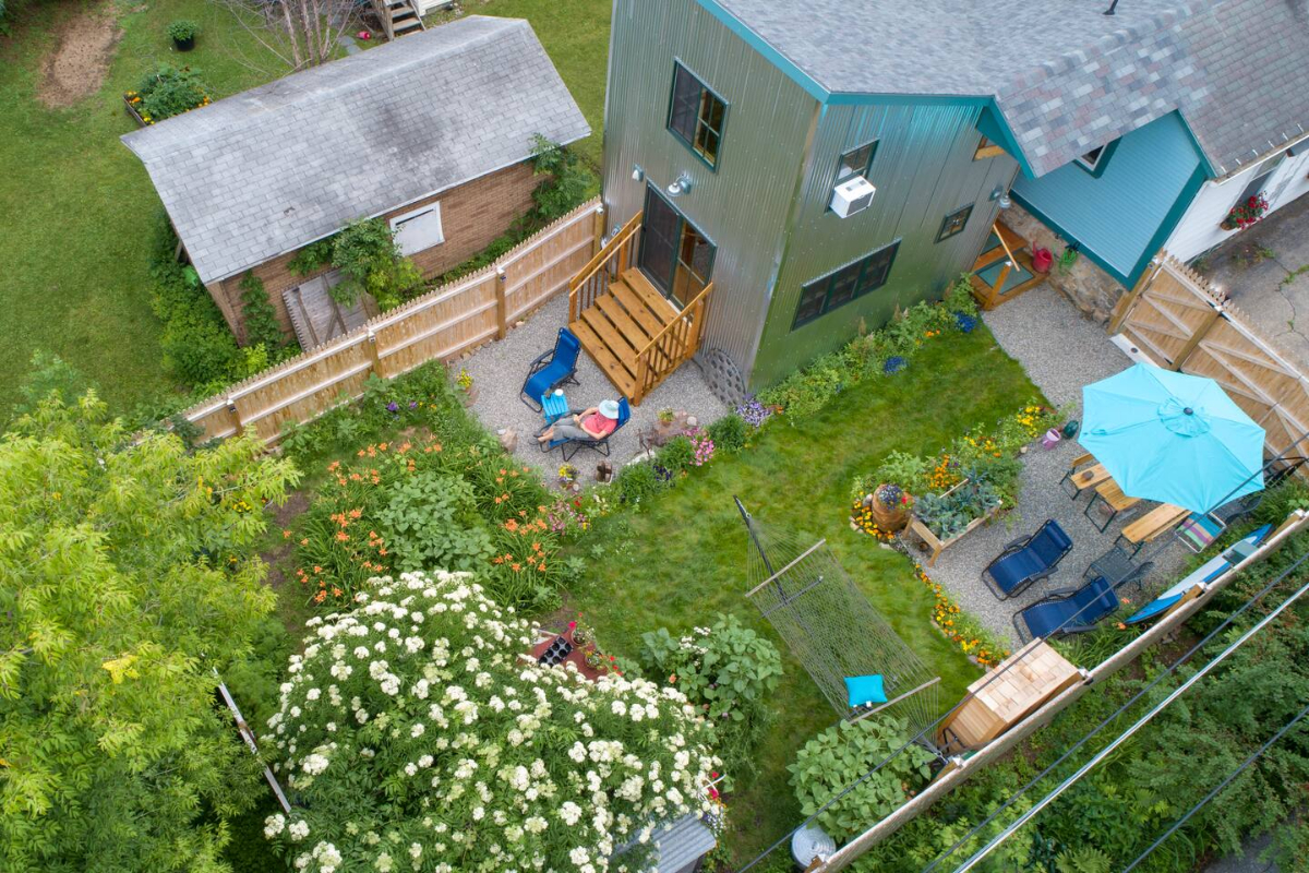 Tiny House, Walk to UVMMC, Available 12/1/26-4/30/27, 1900/month, 1 person - Photo 11