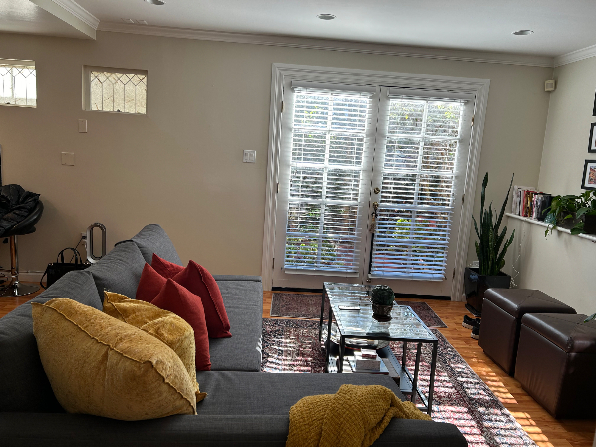Furnished apartment located in the charming West Portal neighborhood - Photo 4