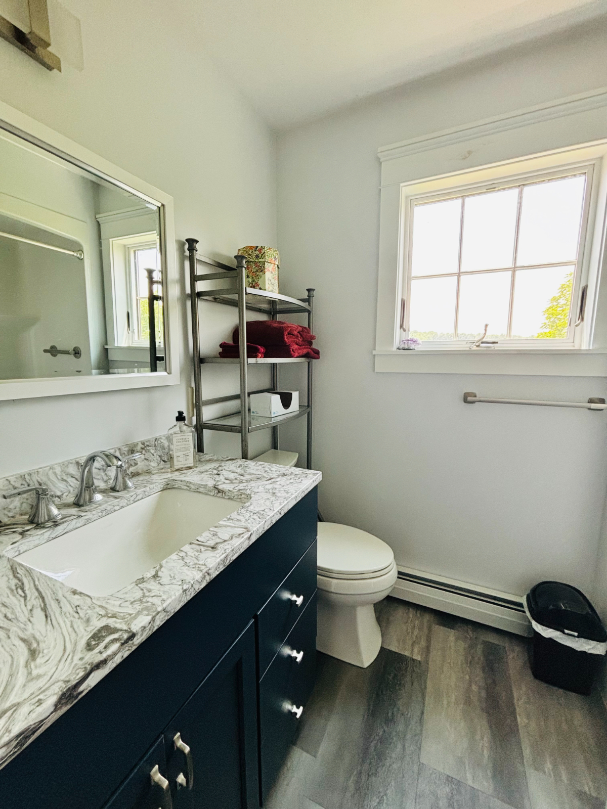 Safe & Secure, Stylish & Comfortable Sanctuary, Close to highway - Photo 11