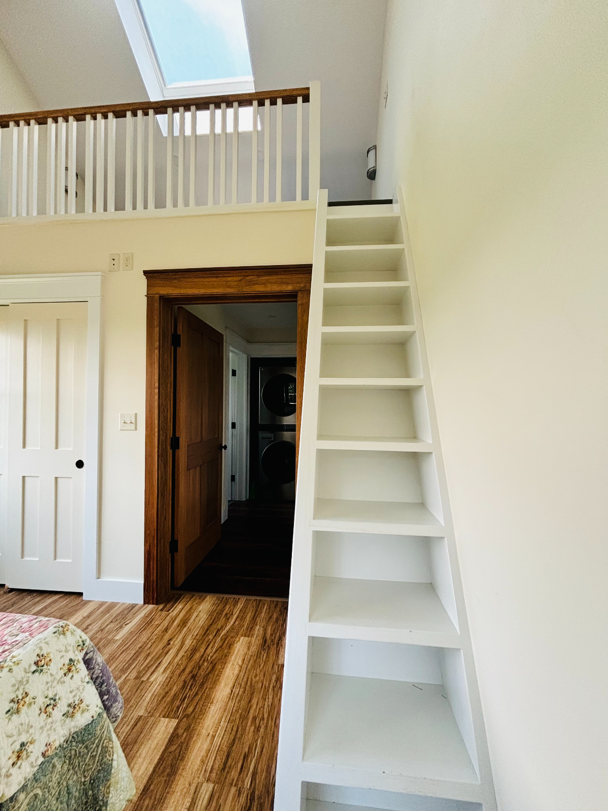 Safe & Secure, Stylish & Comfortable Sanctuary, Close to highway - Photo 9