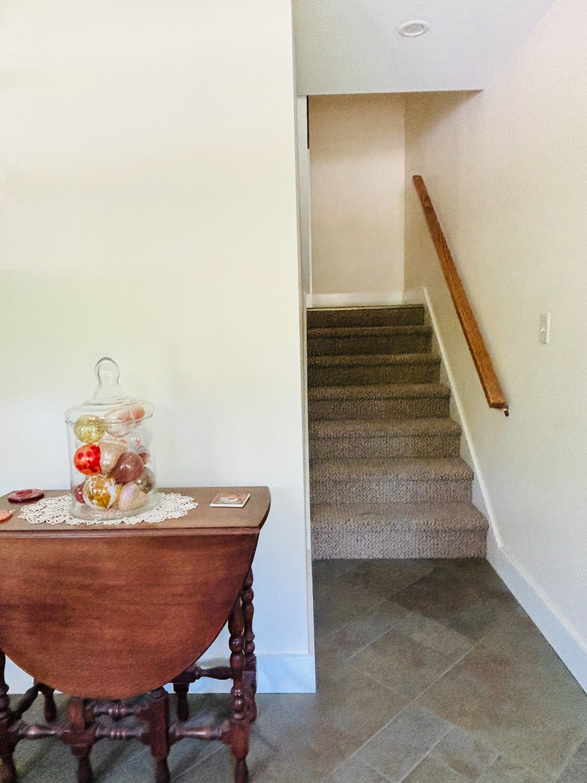 Safe & Secure, Stylish & Comfortable Sanctuary, Close to highway - Photo 2