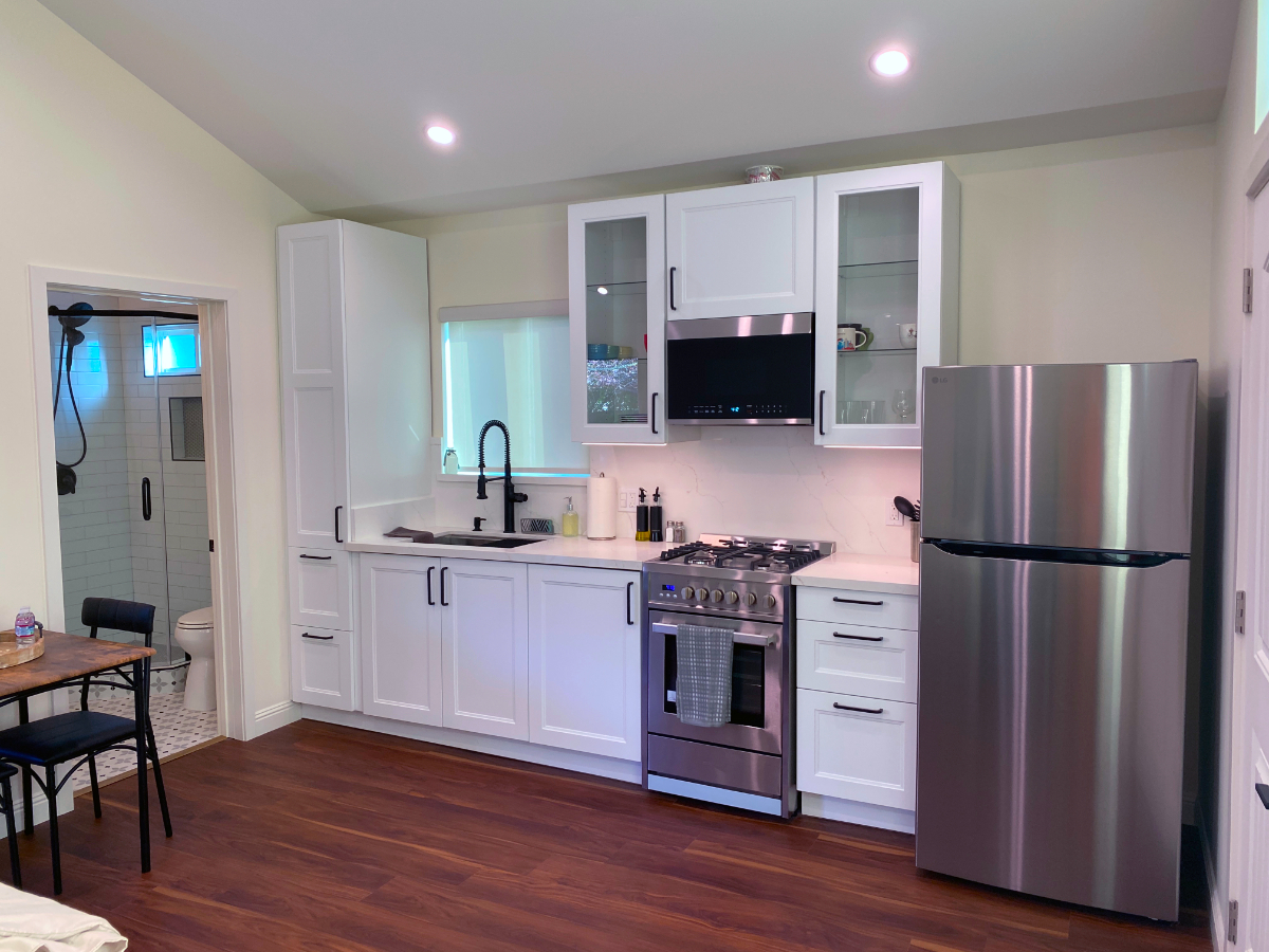 Pet Friendly Studio Near Hospitals and Studios