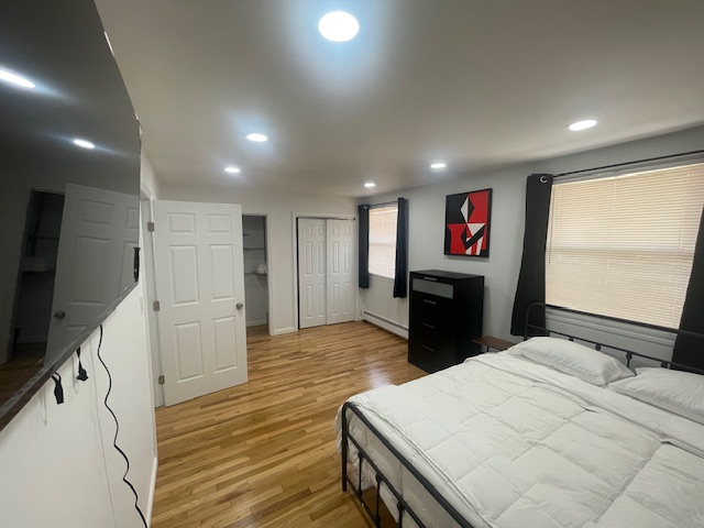 Charming Bedroom In Spacious Apartment with Modern Features, Fully Furnished & Utilities Included Room 3