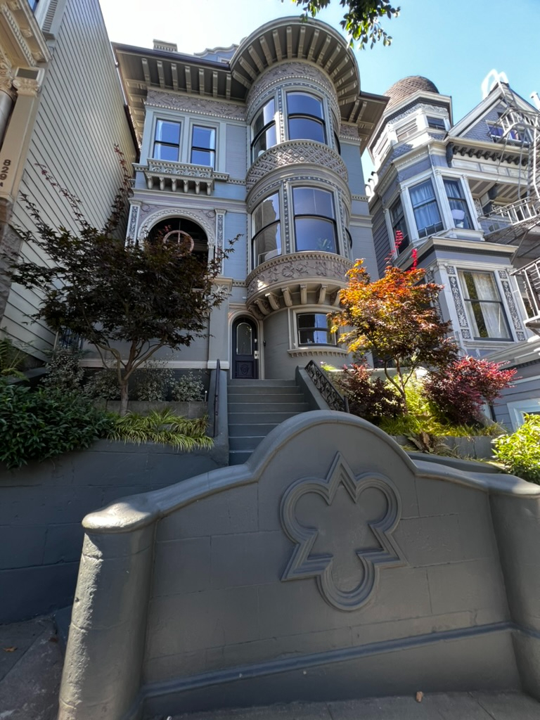 3-4 Bedrooms in a Gorgeous 1890's Vic w/ Downtown Views - SF City Center - Photo 2