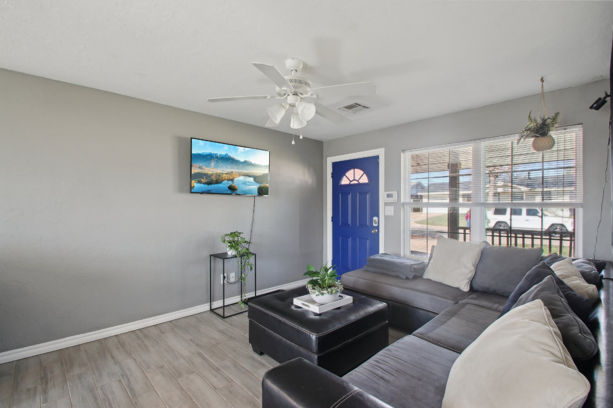 Remodeled 3BR/ 2BA home in the Heart of Moore - Photo 5