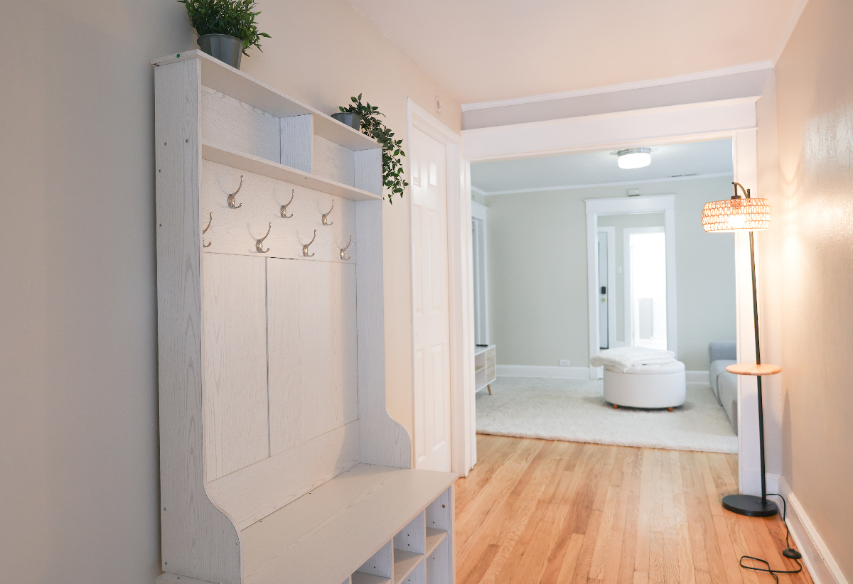 Cozy Private Bedroom with Off Street Parking - Photo 1