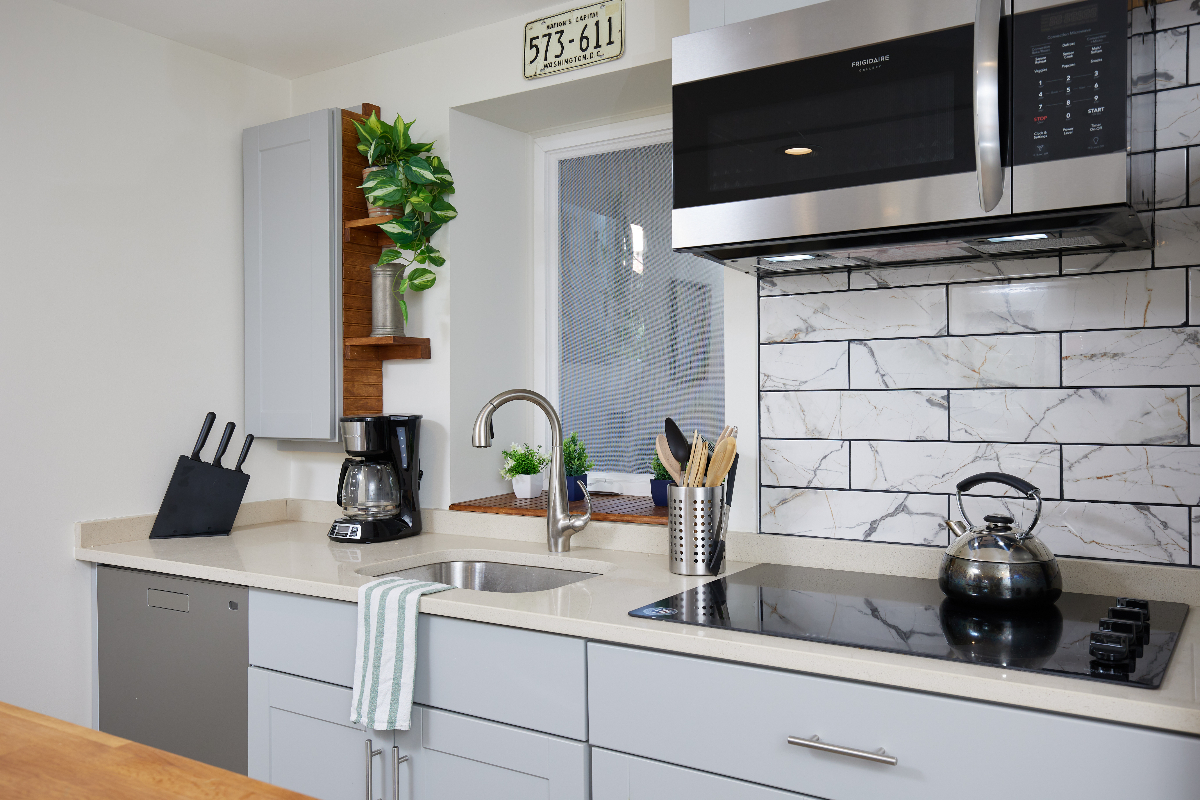 Eckington Fully Furnished Modern One-Bedroom (Available Mid-July 2026) for 3 to 9 Month Lease - Photo 5