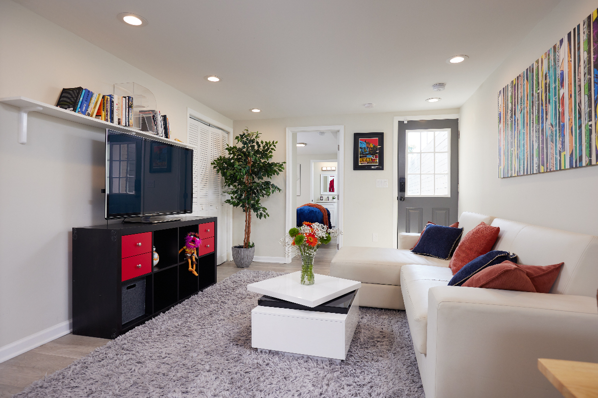 Eckington Fully Furnished Modern One-Bedroom (Available Mid-July 2026) for 3 to 9 Month Lease - Photo 8