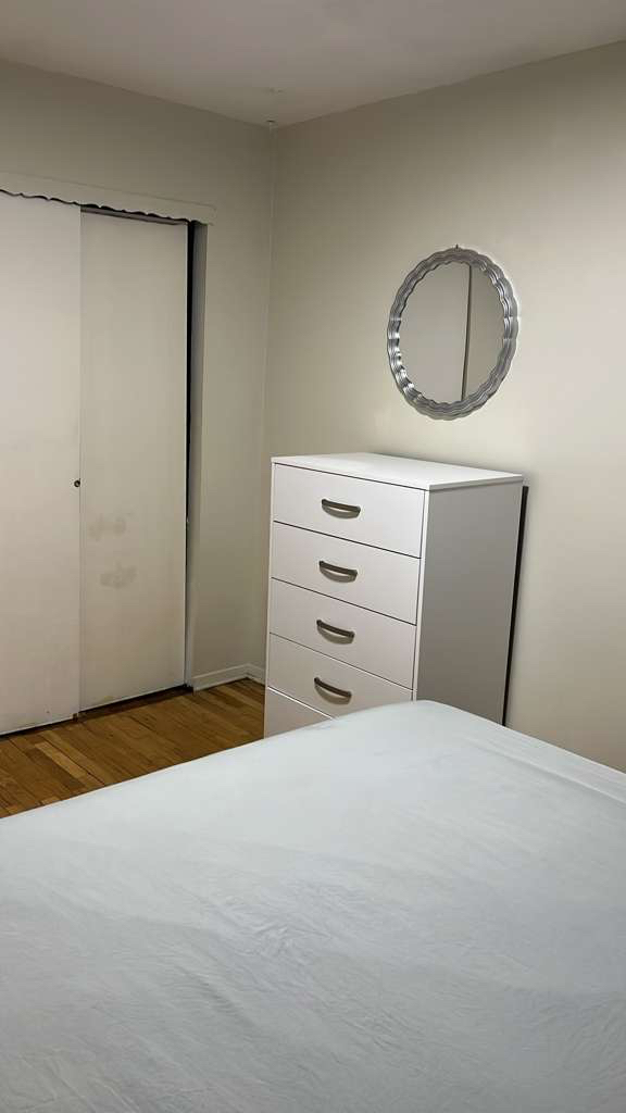 Cozy apartment near Public transportation - Photo 3