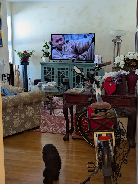 Cozy Room with Private Bathroom and Modern Amenities In Central Location - Photo 11