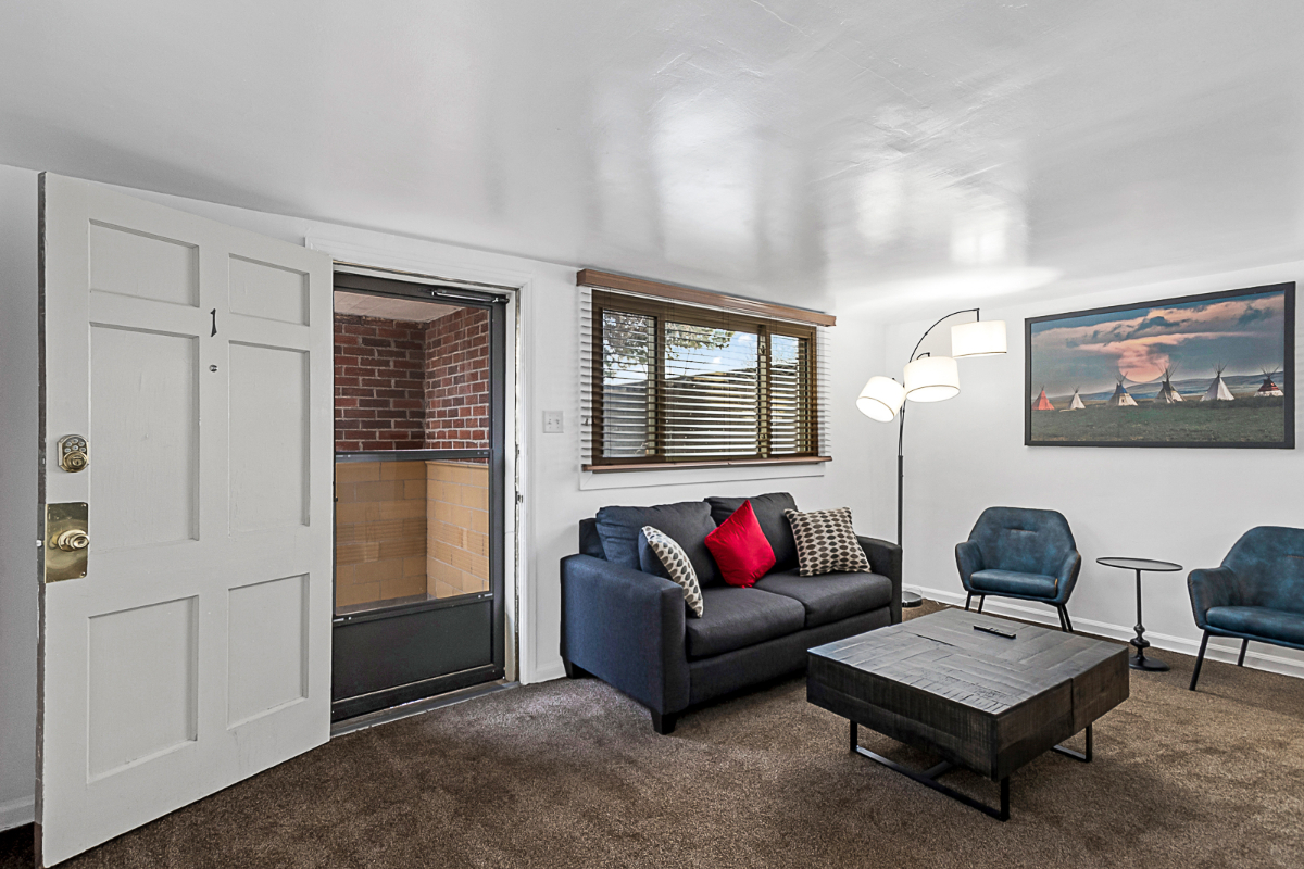Modern Hassle free living in the Avenues - Photo 2