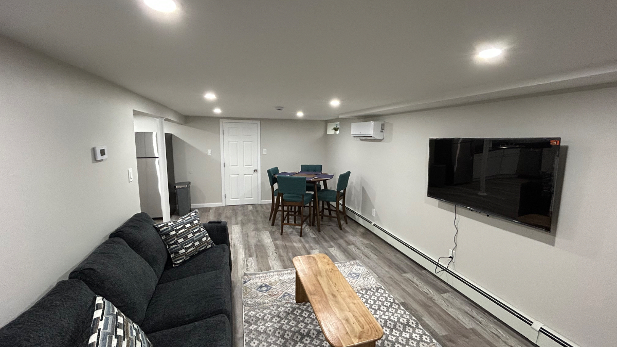 Available May 3, 2027 - NEW 1 Bed 1 Bath CLOSE to Hospitals & Downtown Bay Shore - Photo 10