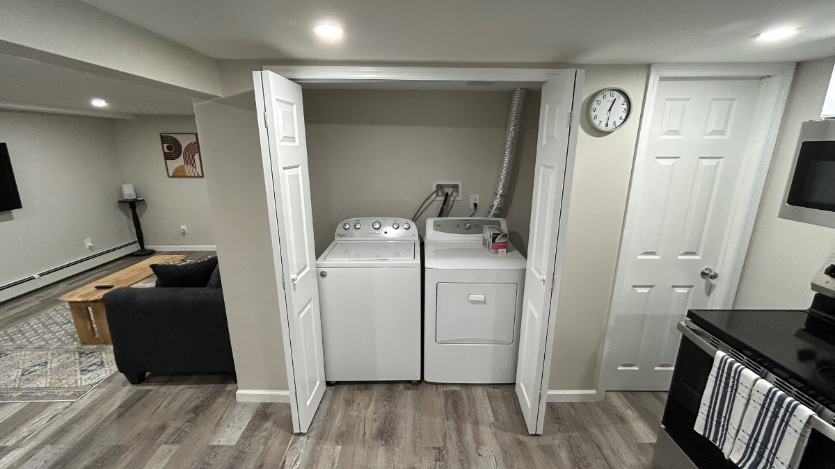 Available May 3, 2027 - NEW 1 Bed 1 Bath CLOSE to Hospitals & Downtown Bay Shore - Photo 11