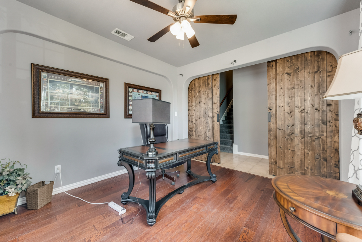 Family Owned & Operated High End Furnished 4 BR 3 Car in Master Planned Community - Photo 8