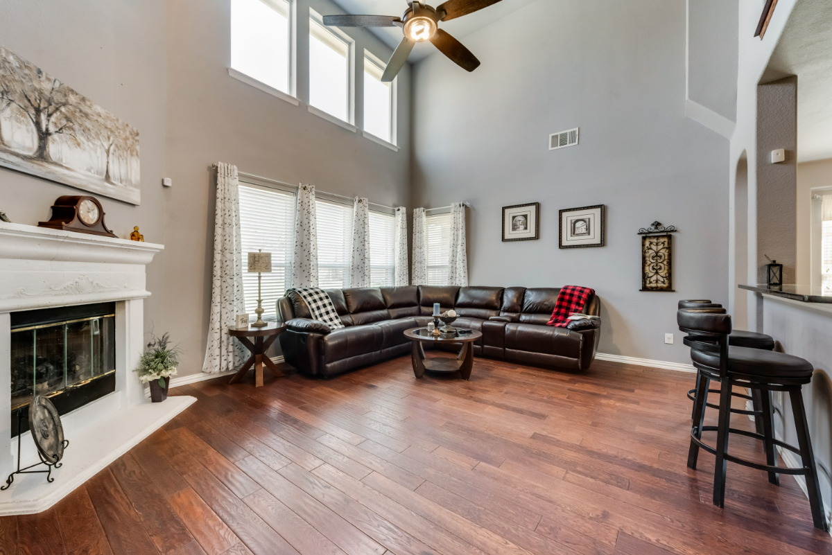 Family Owned & Operated High End Furnished 4 BR 3 Car in Master Planned Community - Photo 9