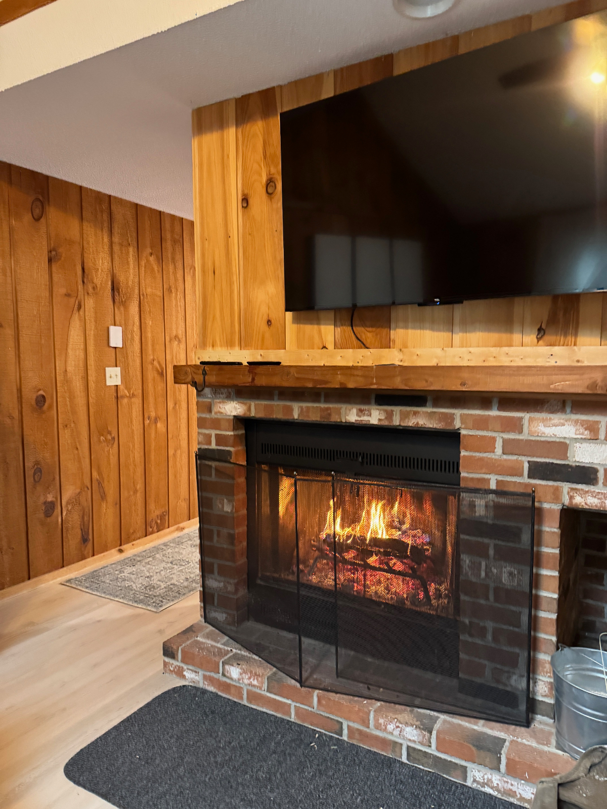 Fully Furnished Dover Green Condo,  Newly Renovated & Available for Monthly Rentals - Photo 6