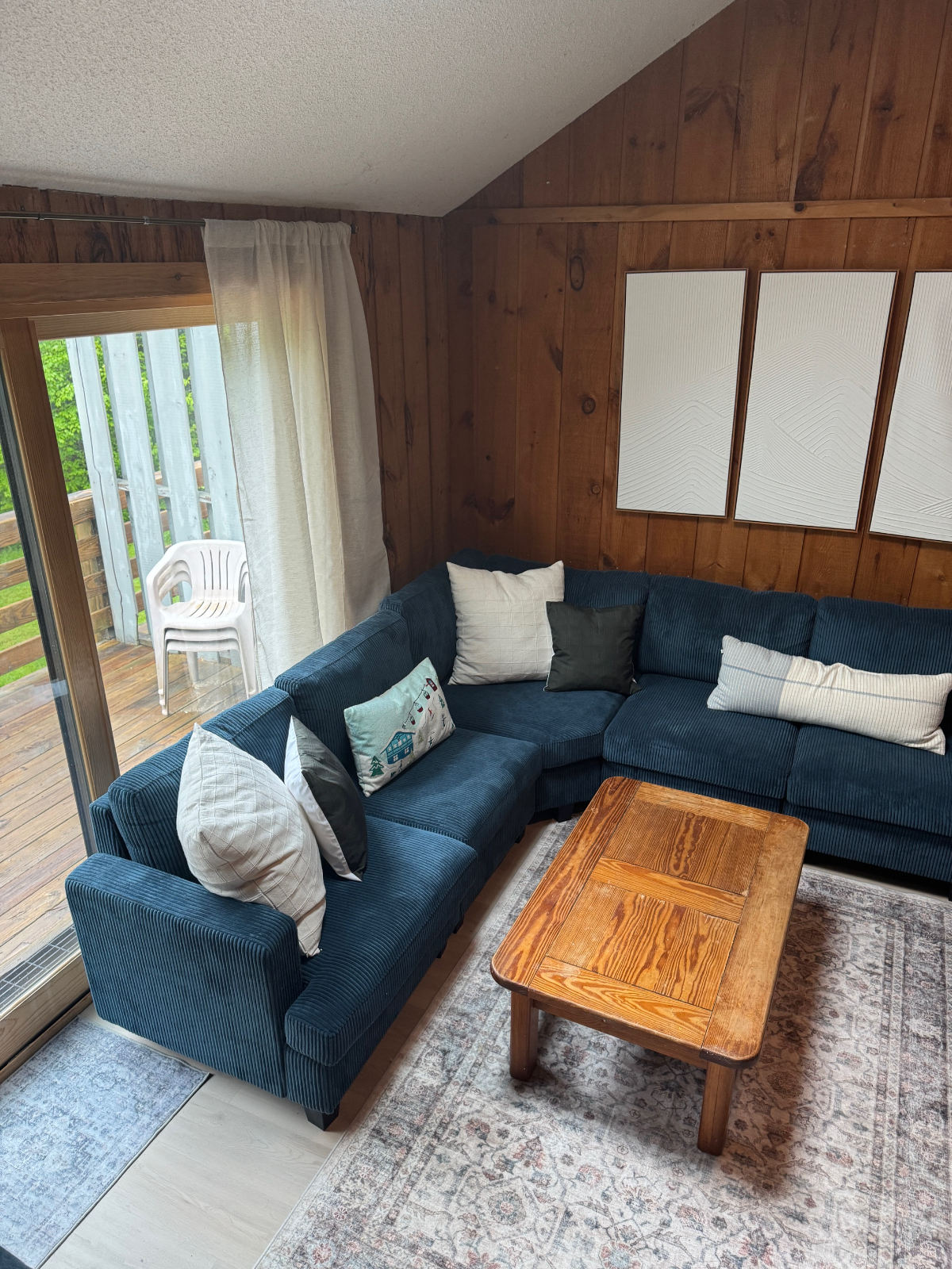 Fully Furnished Dover Green Condo, Newly Renovated & Available for Monthly Rentals - Photo 2