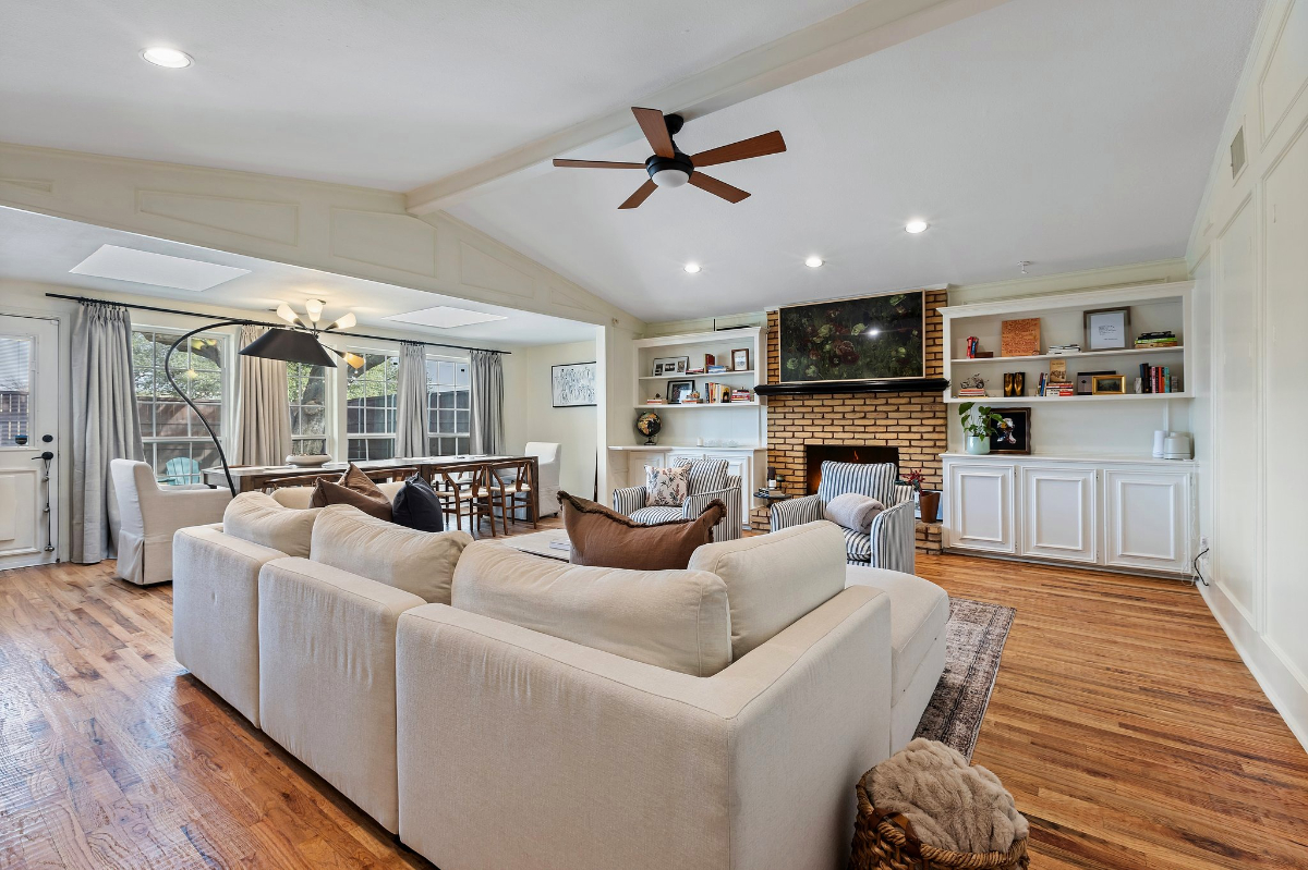 Spacious 3BR Furnished Home | Perfect for Relocation & Home Renovations | Prime DFW Location - Photo 12