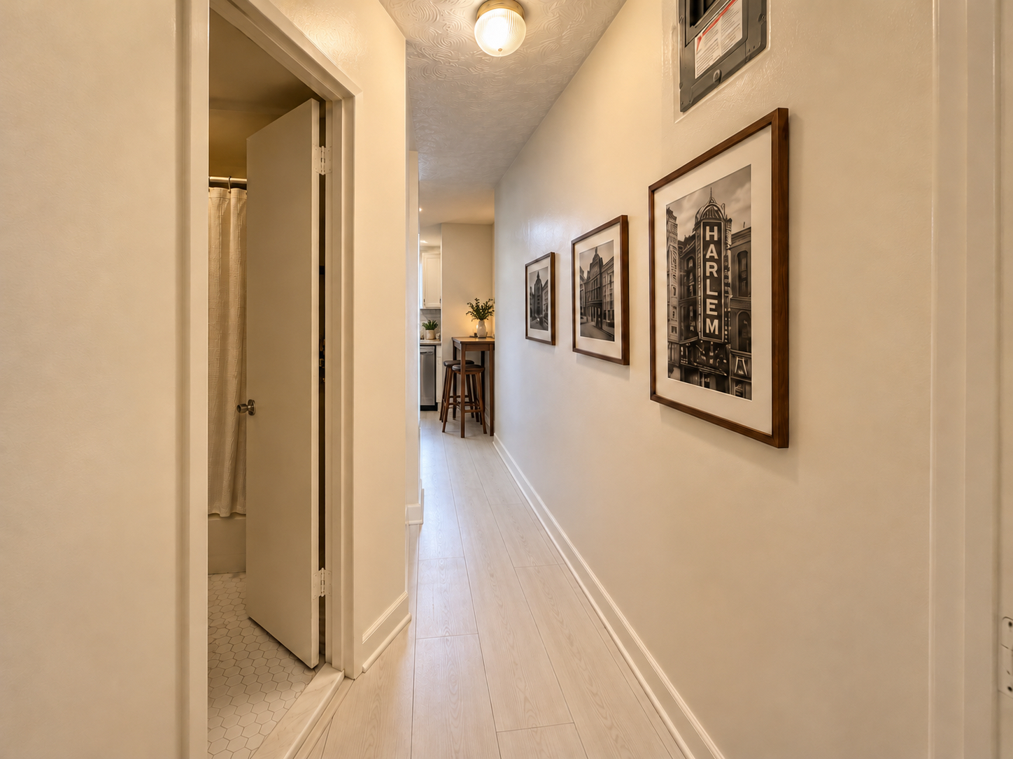 Cozy Uptown Home! - Photo 3