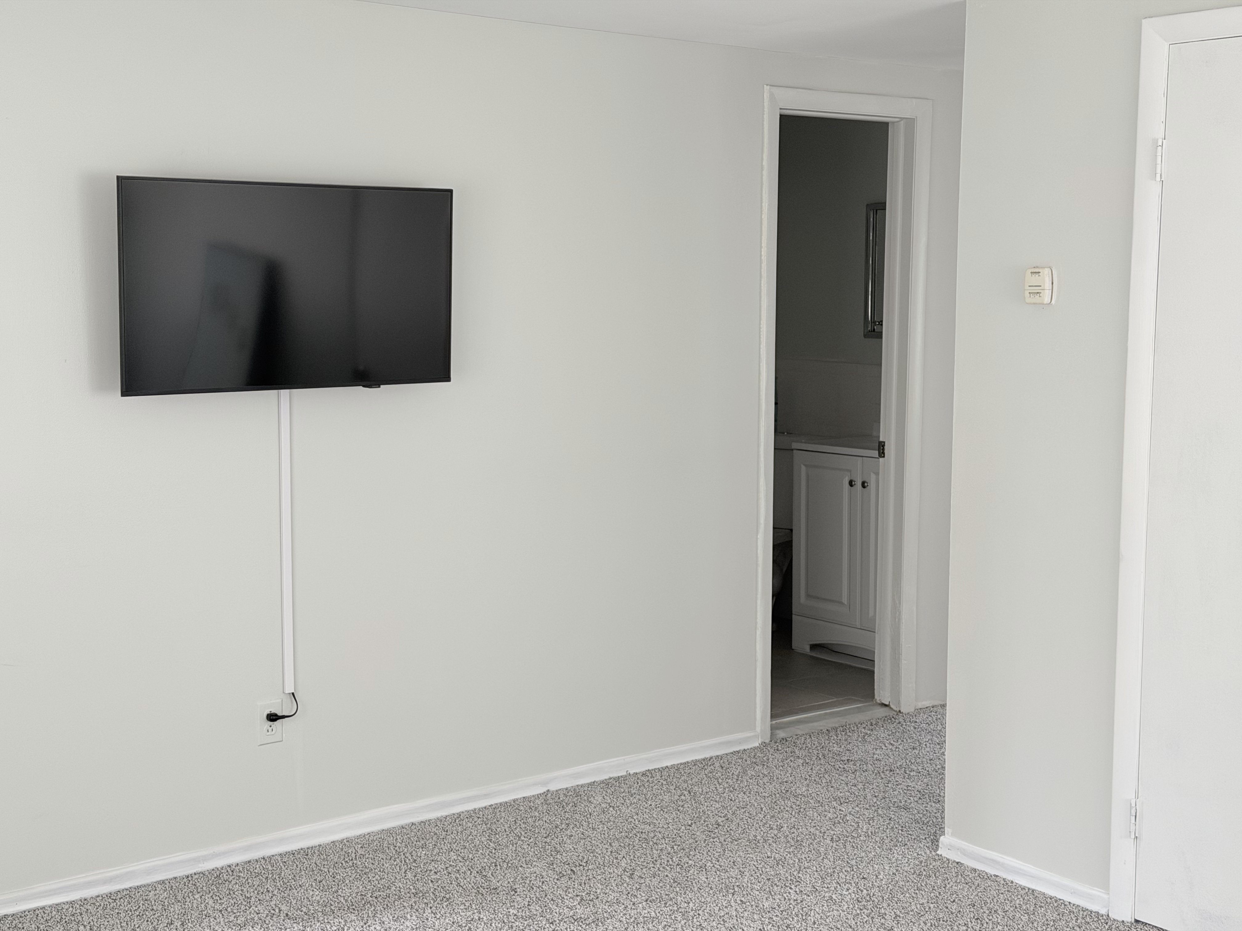 Convenience,, comfort, location - Photo 4