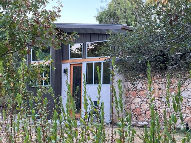 Light filled 1-1 Casita - Photo 12