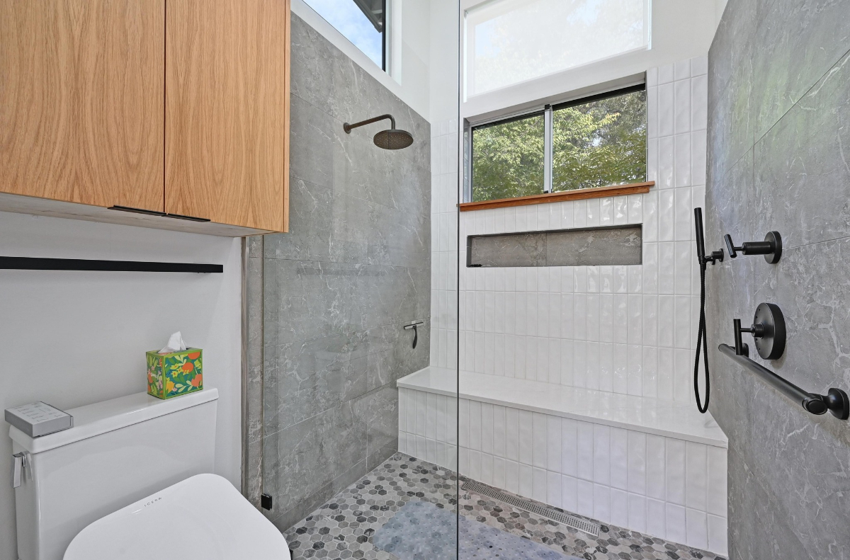 Light filled 1-1 Casita - Photo 10
