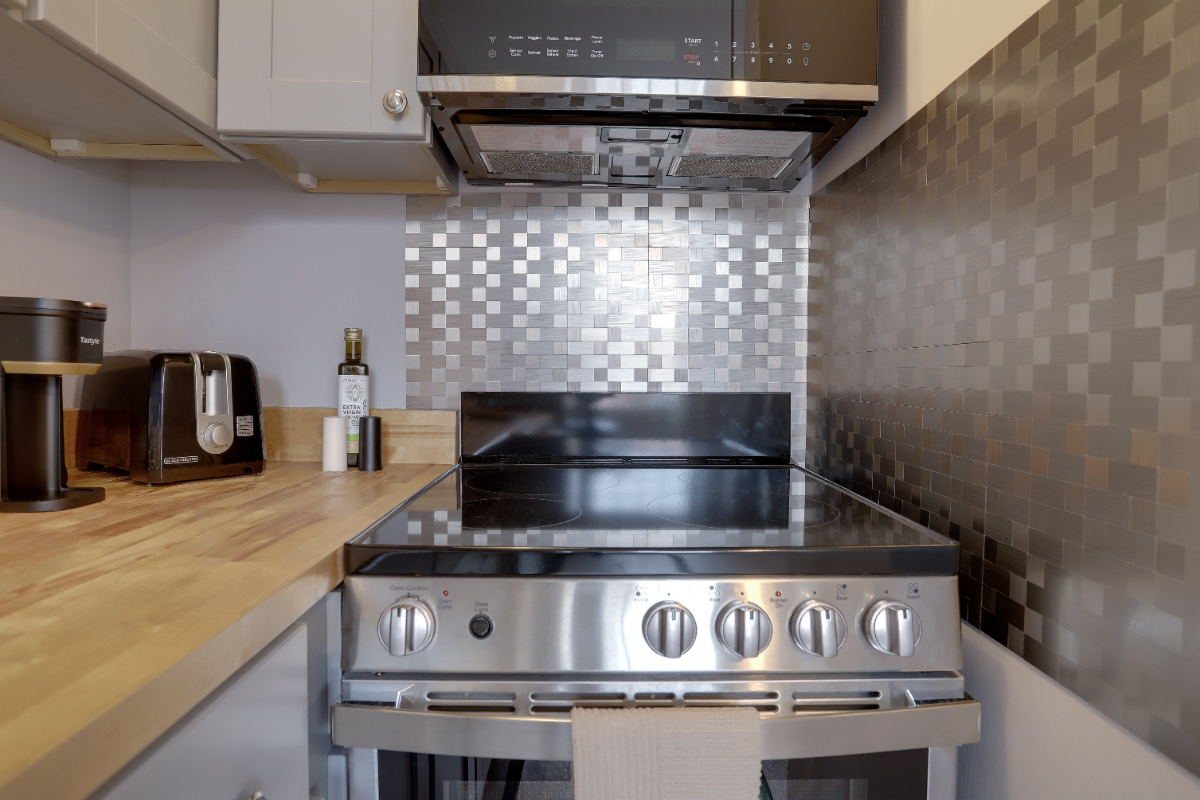 Sojourn Studio Modern Charm in Dupont - Photo 11