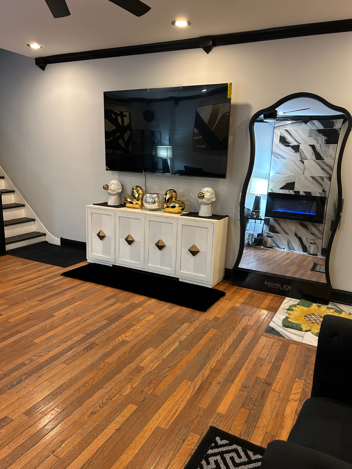 Stylish & Charming House in a Convenient Location - There's No Place Like Home - Photo 5