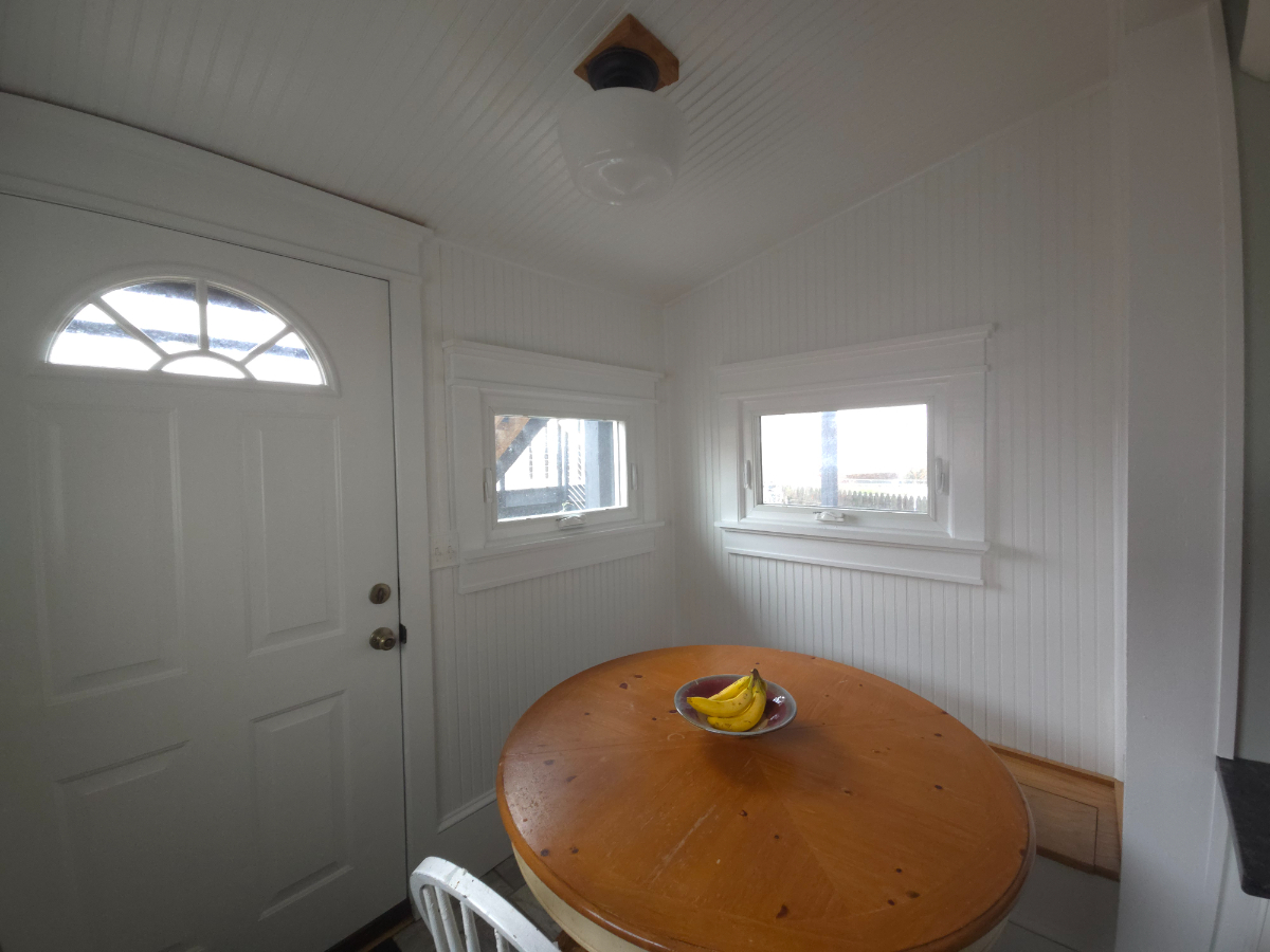 Two-bedroom apt in heart of Sleepy Hollow - Photo 9