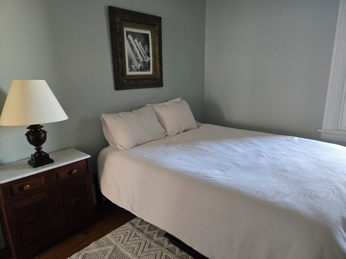 Two-bedroom apt in heart of Sleepy Hollow - Photo 4