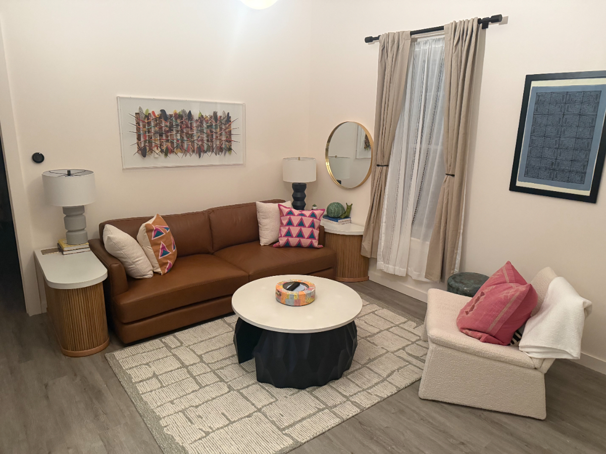 Centrally located newly updated and immaculately curated vibe - Photo 11