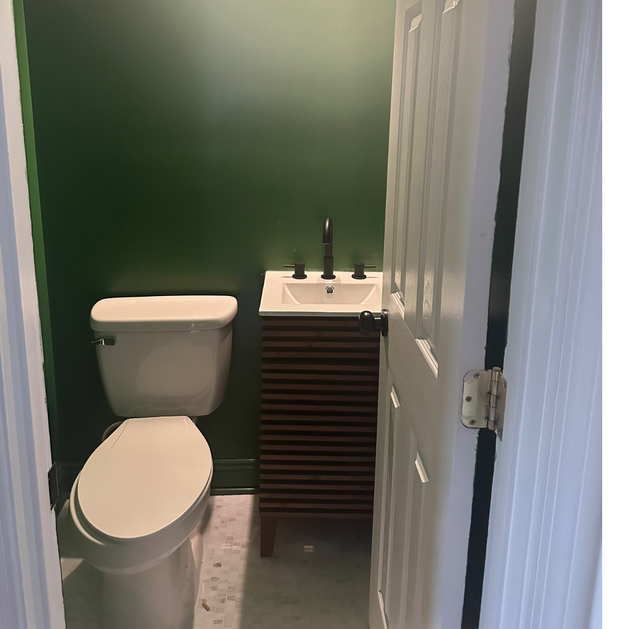 Newly updated 3 bedroom single family home - Photo 2