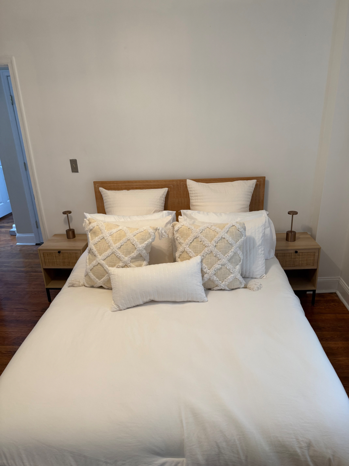 Newly updated 3 bedroom single family home - Photo 5